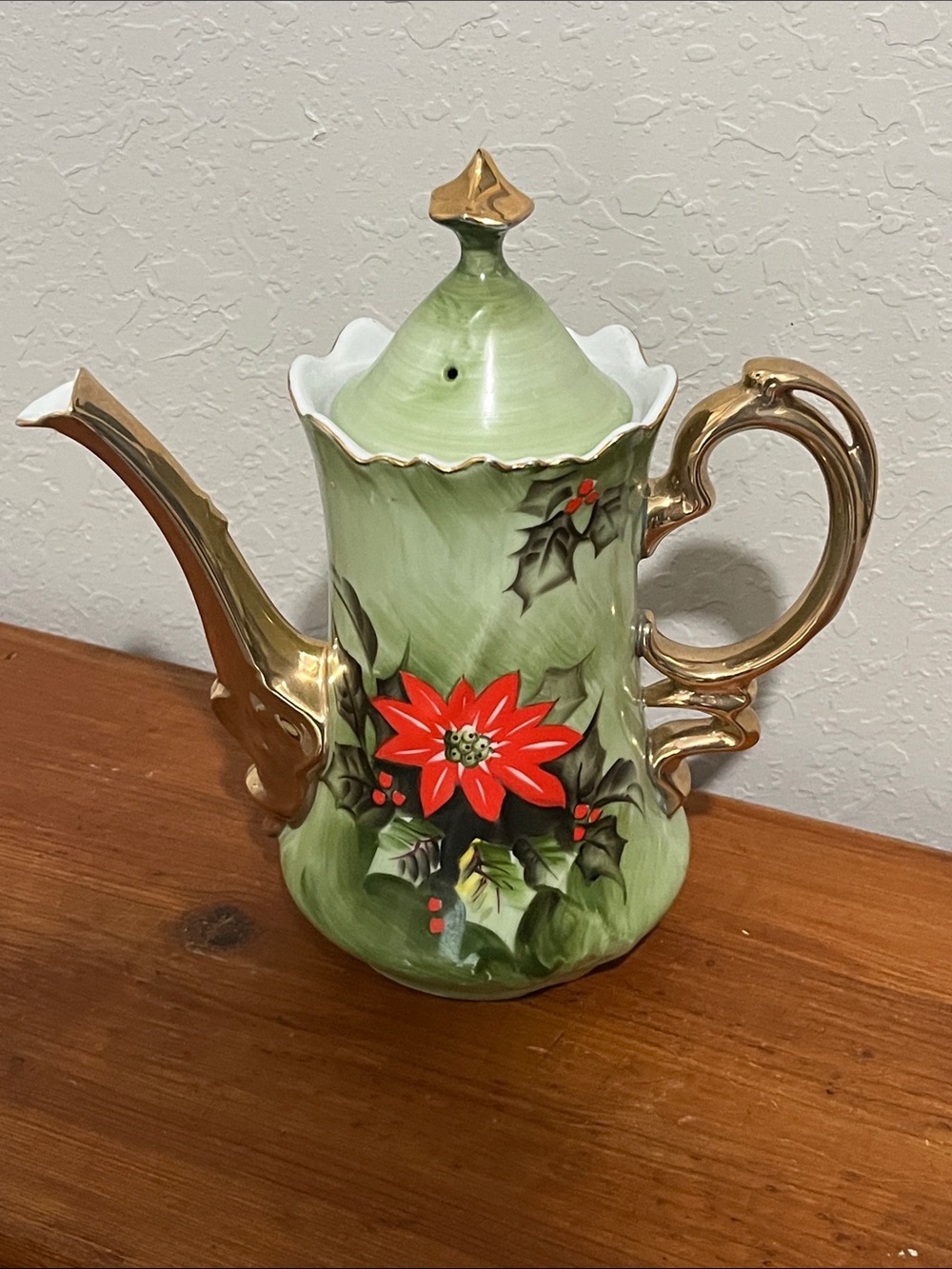 Lefton Antique Limited Edition Poinsettia RARE Coffee Pot Gold Details Pristine